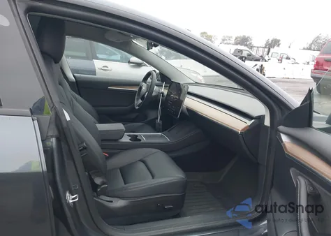 2022 Tesla Model 3 Rear-Wheel Drive from USA, damaged, VIN 5YJ3E1EA0NF376695